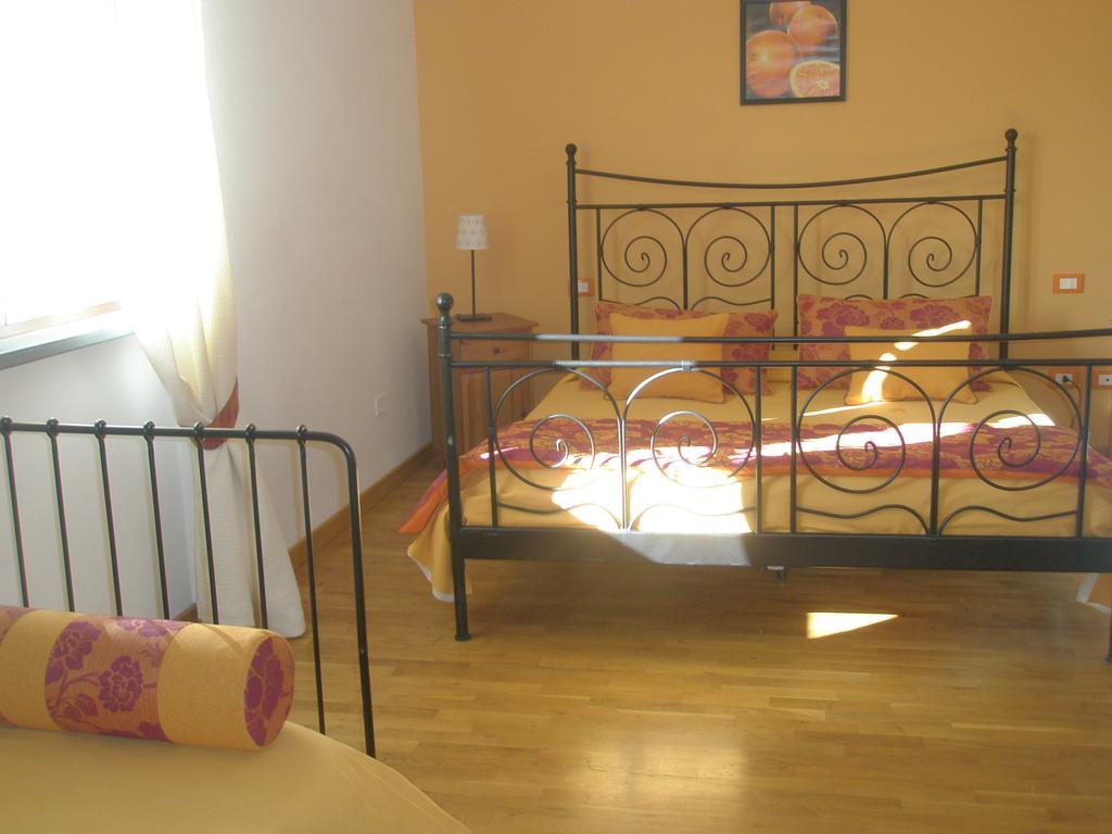 La Rondine Apartment Lucca Cameră foto