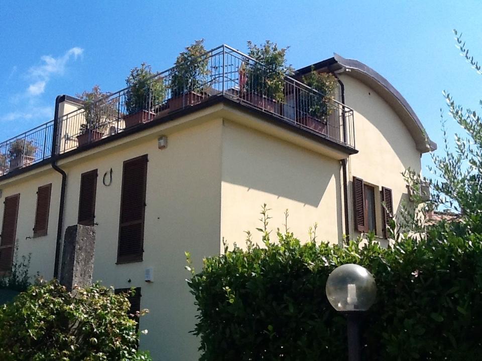 La Rondine Apartment Lucca Exterior foto